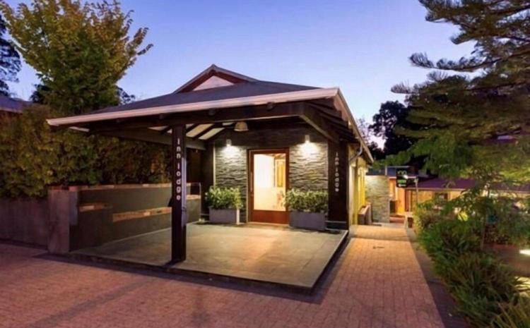 Mahogany Inn And Distillery Mahogany Creek Luaran gambar