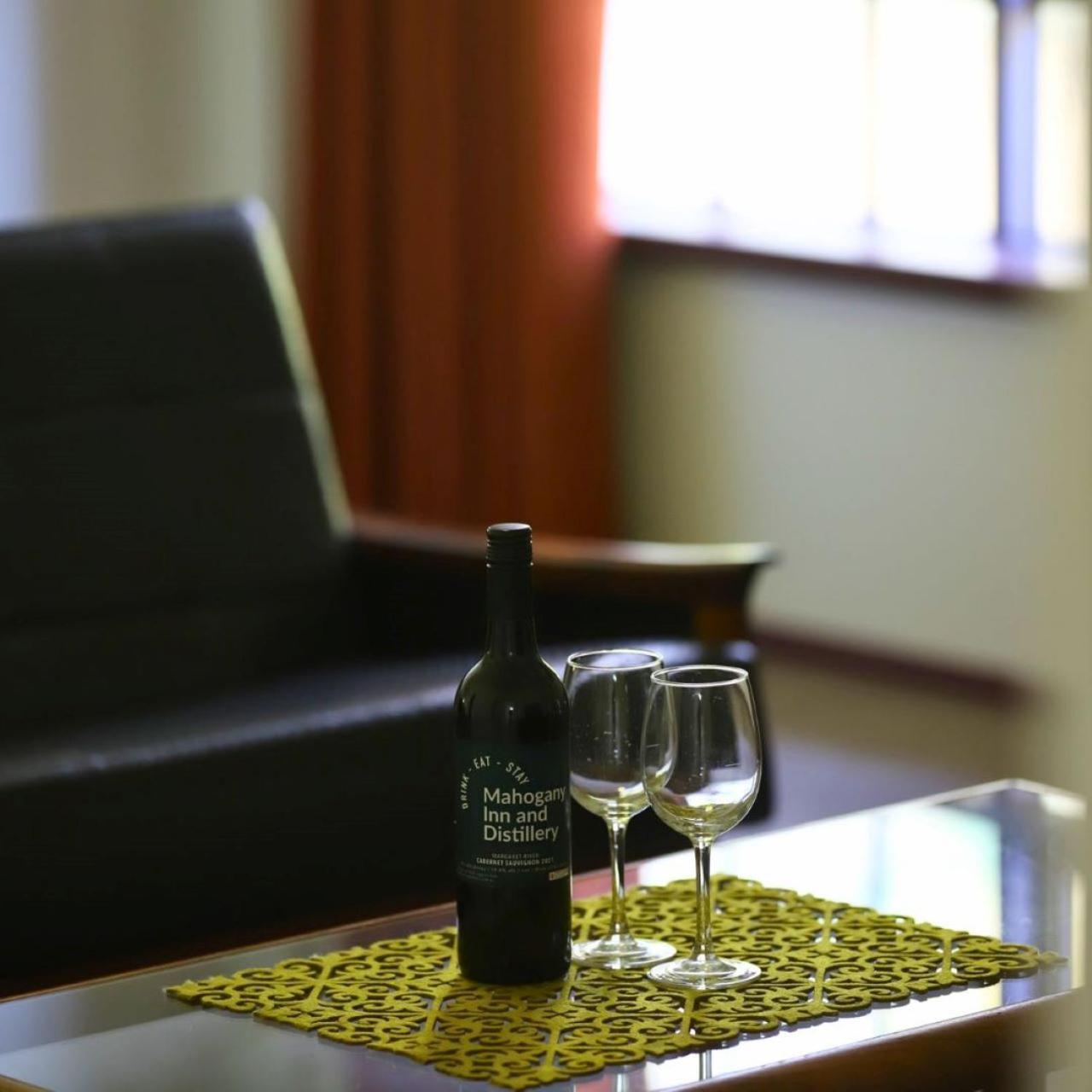Mahogany Inn And Distillery Mahogany Creek Luaran gambar