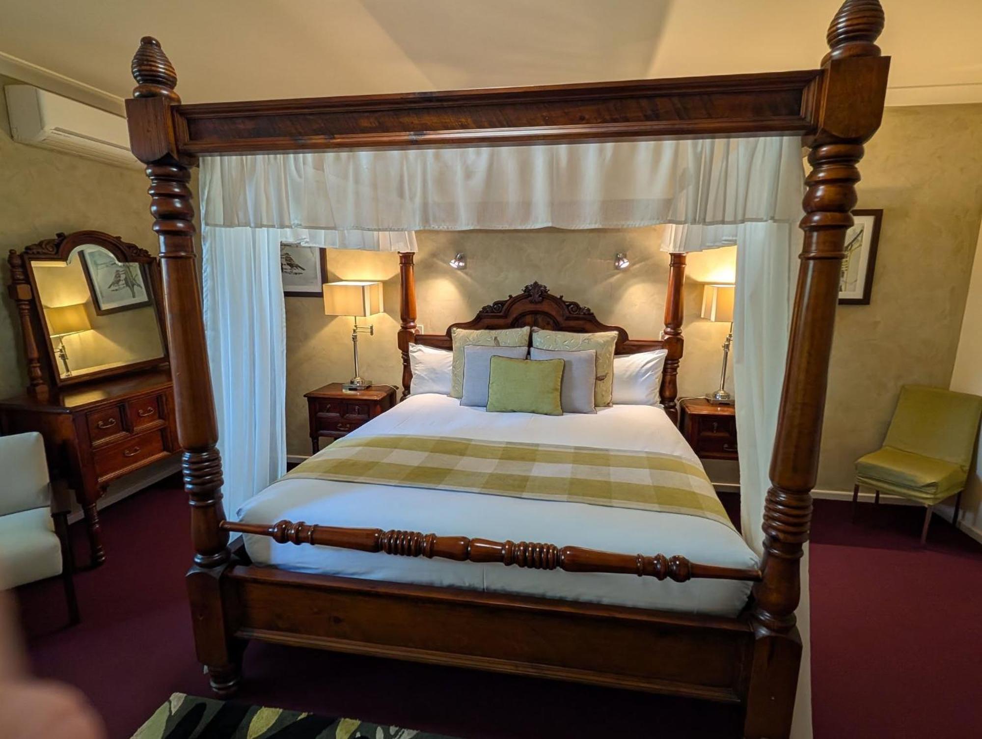 Mahogany Inn And Distillery Mahogany Creek Luaran gambar